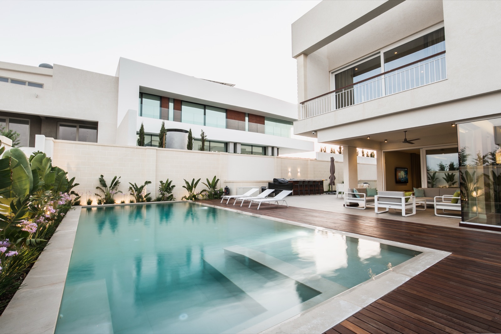 Villa Alicudi — Premium Malta property